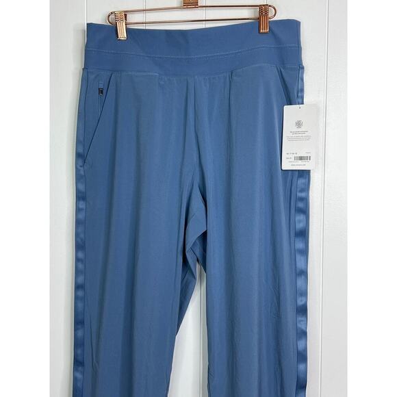 Athleta Nolita Slim Tapered Crop Pant in Sky Blue Size 14T NWT - Picture 2 of 9
